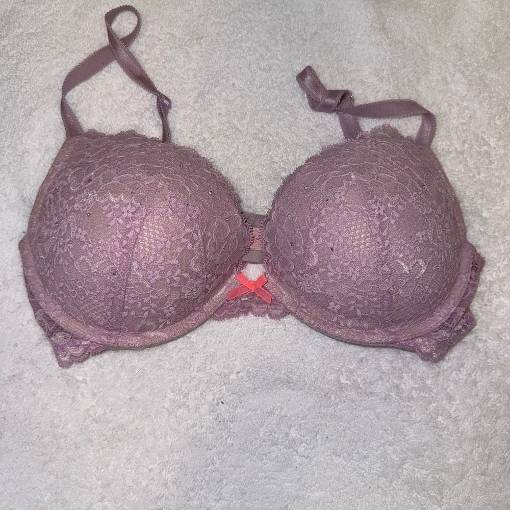 Victoria's Secret Lavender Lace Bra